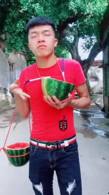 吃瓜自拍姿势,姿势各不同