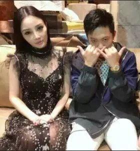 吃瓜李小璐事件,娱乐圈的瓜田效应与公众舆论的漩涡