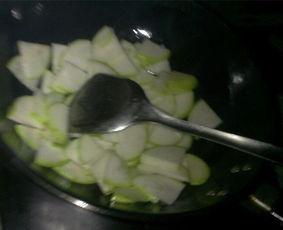 吃葫芦瓜炒鸡蛋