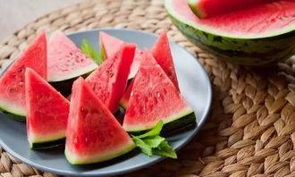 海盐吃瓜事件,揭秘网络舆论的狂欢与反思