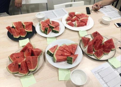 粉丝吃大瓜,粉丝揭秘明星幕后故事