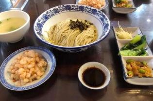 苏式面片吃瓜,夏日吃瓜新风尚，传统美食焕发新活力  第3张